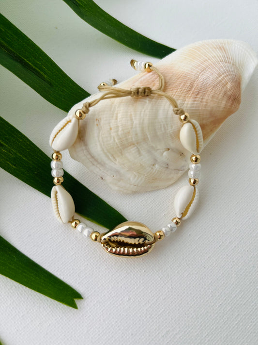 Gold Shell bracelet