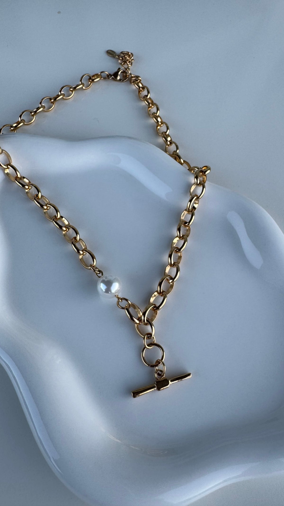 Pearl and Gold necklace